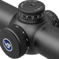 Precyzyjne wieżyczki regulacyjne lunety Vector Optics Grizzly Pro – system regulacji 1/4 MOA z wyraźnym klikiem, umożliwiający szybkie zerowanie i korektę celownika w terenie.