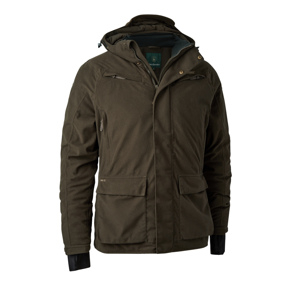 Pełna sylwetka przodu męskiej kurtki myśliwskiej Deerhunter Heat Game Jacket w kolorze Wood, prezentująca bezszelestny materiał zewnętrzny z technologią Silent oraz ergonomiczny, wygodny krój do lasu.