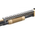 Zblizenie na czolenko i mechanizm przeladowania Winchester SXP XTREM Dark Earth. Obrotowy rygiel zamka SXP