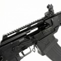 Zbliżenie na komorę zamkową strzelby Armsan RS-23 BLACK. Powiększone manipulatory i gniazdo magazynka - Ostoja24