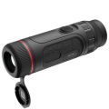 Detal obiektywu 25 mm monokularu termowizyjnego Guide TE421, który w połączeniu z czułym sensorem NETD ≤25 mK pozwala na detekcję obiektów do 1300 metrów.