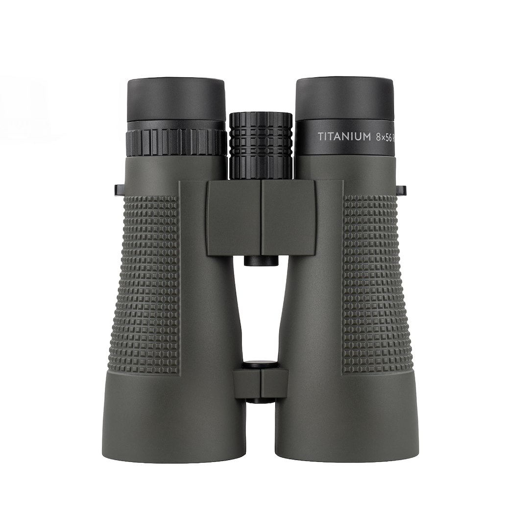 Widok ogólny myśliwskiej lornetki Delta Titanium 8x56 ROH Gen2, ukazujący kompaktowy, gumowany korpus z aluminium, stworzony do precyzyjnych nocnych i wieczornych obserwacji łowiska.