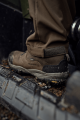 Tył butów Harkila Reidmar LOW GTX - ergonomiczny design zapewniający wsparcie i komfort podczas długich wędrówek.