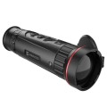 Hikmicro Falcon FQ50 - widok obiektywu kamery termowizyjnej, prezentujący zaawansowaną optykę i precyzję.