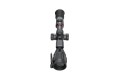 Zbliżenie na jasny obiektyw 50 mm F1.0 termowizora Nocpix BOLT H50R, skrywający zaawansowany sensor 640x512 px gwarantujący wysoce szczegółowy obraz celu.