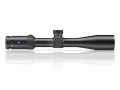 Boczny profil lekkiej lunety myśliwskiej Zeiss Conquest V4 4-16x44. Widok ukazuje kompaktowy, 30-milimetrowy tubus wypełniony azotem, idealny do aktywnego podchodu i polowań w trudnym terenie górskim.