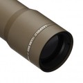 Zbliżenie na obiektyw lunety Leupold Mark 5HD wyposażony w układ Professional-Grade Optical System, który skutecznie redukuje odblaski i zapewnia krystaliczny kontrast obrazu podczas zachmurzenia.