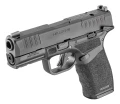 Detal polimerowego chwytu w pistolecie taktycznym HS H11 Hellcat PRO MS. Wyraźna tekstura szkieletu zapewnia stabilność i lepszą kontrolę odrzutu przy pojemnym magazynku w terenie.