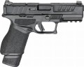 Prawy profil HS Echelon Compact z zamkiem Optics Ready. Przedłużony magazynek na 18 naboi płynnie integruje się z polimerowym szkieletem.