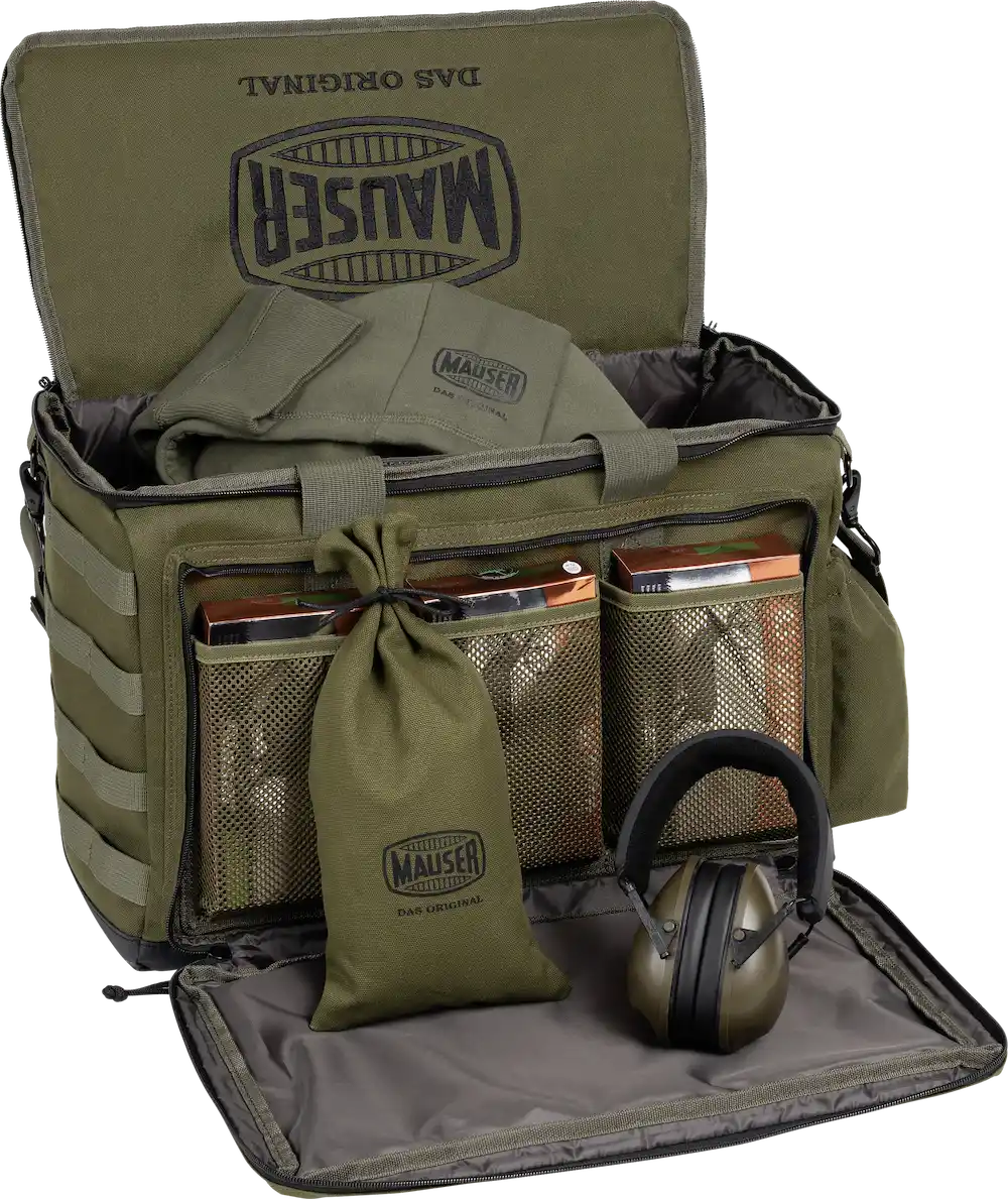 Torba strzelecka Mauser Rangebag z wytrzymałego nylonu, widok od frontu ukazujący szeroką kieszeń na suwak oraz solidny pas naramienny do komfortowego transportu amunicji.