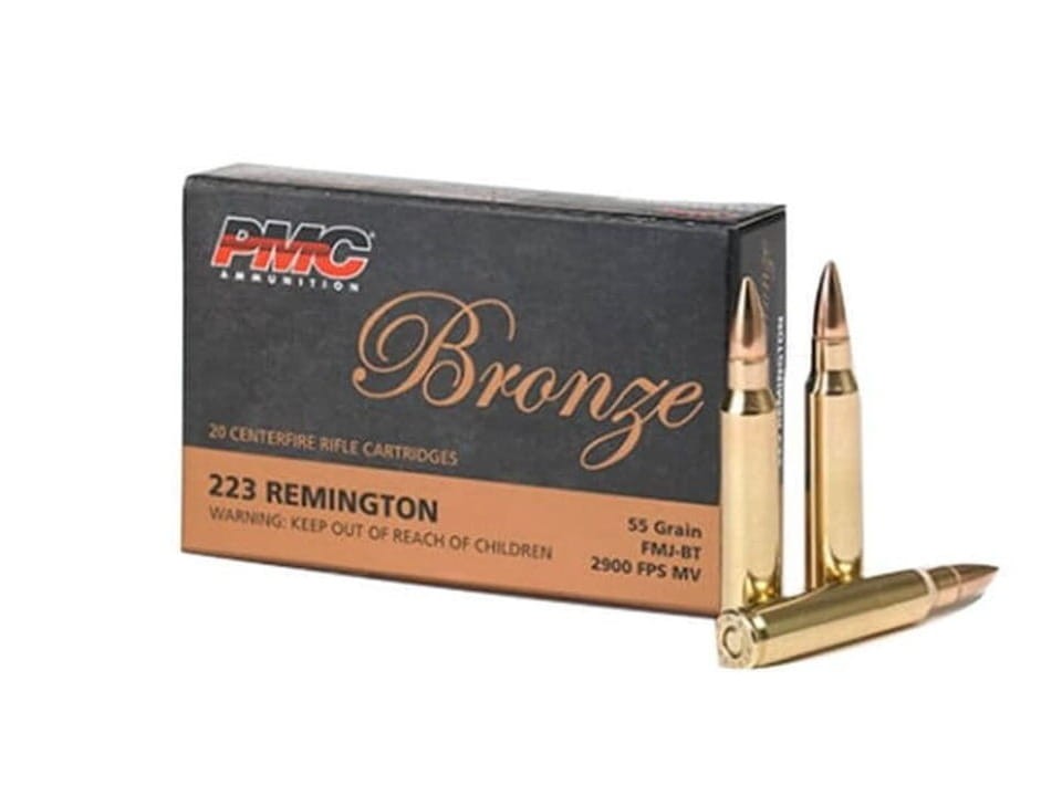 Opakowanie amunicji PMC 223 Rem 3.56 g/55 gr FMJ - wysoka jakość, pełno płaszczowy projekt, idealne do strzelectwa sportowego oraz polowania. Amunicja 223 Rem znana z doskonałej precyzji i niezawodności w różnych warunkach.