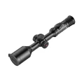 Celownik HIKMICRO Stellar SQ50LR 4.0 w rzucie z góry z panelem sterowania i obiektywem 50 mm
